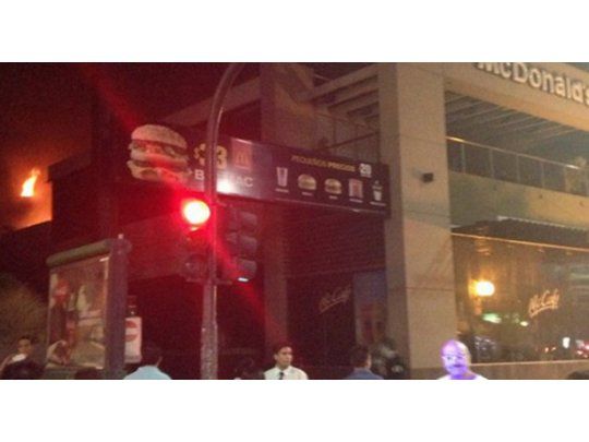 Se incendió local de comidas rápidas en Belgrano