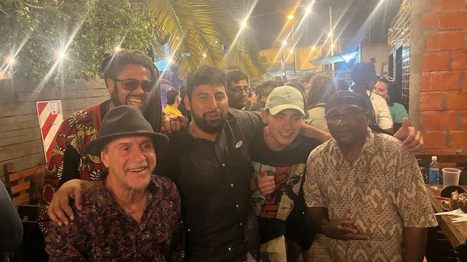 La legendaria banda jamaiquina, creadores del ska y quienes llevan casi 60 años de carrera, pasaron por Pappas Blues de José C. Paz.