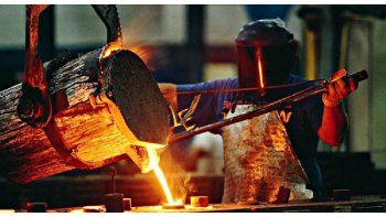 ámbito.com | El 54% de las empresas metalúrgicas redujo horas extra durante mayo