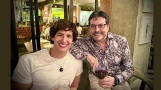 Pepillo Origel y una foto con un joven que da que hablar.