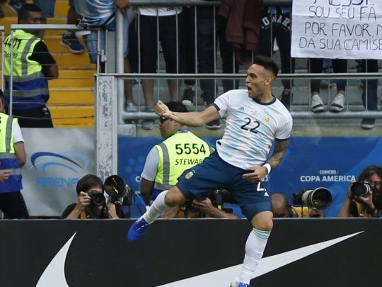 Lautaro Martínez abrió rápidamente el marcador y llevó tranquilidad a todo el equipo, que luego sentenció la clasificación con el tanto de Sergio Agüero.