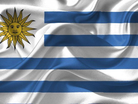 La salida uruguaya provocaría una notable reducción de la prima de riesgo argentino y una fuerte reactivación económica.&nbsp;