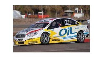 Emiliano Spataron consiguió la pole position en el autódromo de Mendoza.