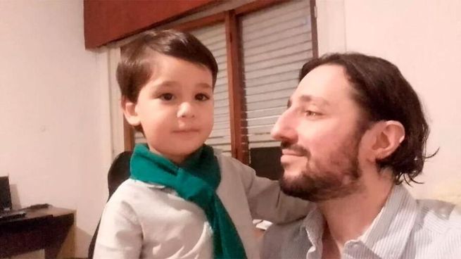 Pablo Laurta asesinó a su expareja y a su exsuegra y escapó junto a su hijo.