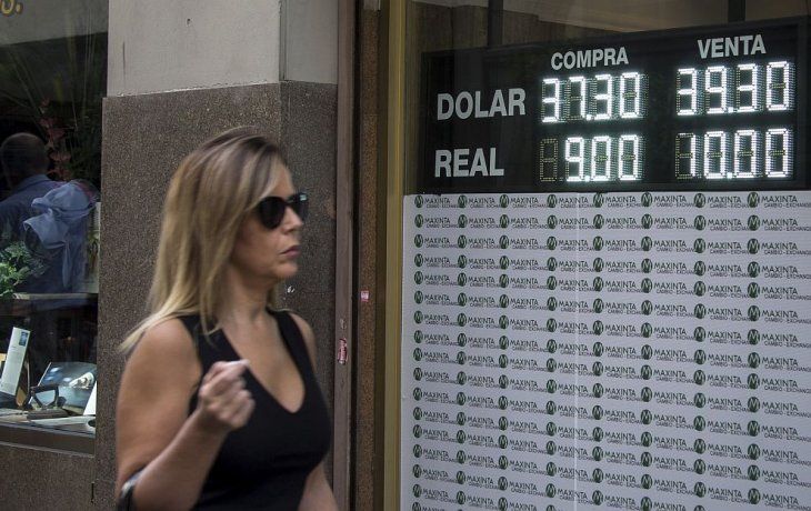 las 10 razones que explican el despertar del dolar
