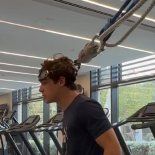 Colapinto mostró su entrenamiento especial para ejercitar su cuello en la pretemporada para la Fórmula 1 Colapinto mostró su entrenamiento especial para ejercitar su cuello en la pretemporada para la Fórmula 1