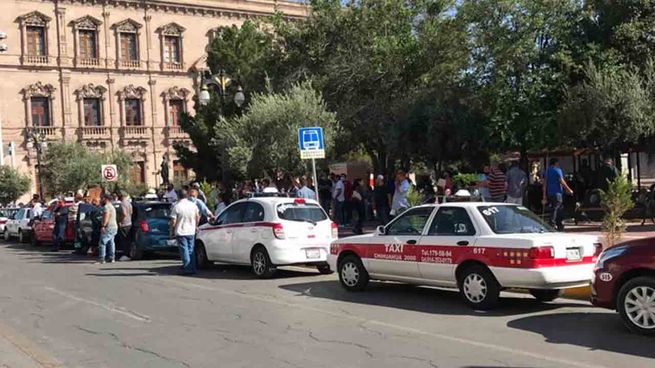 Fallo a favor de taxis en Chihuahua.