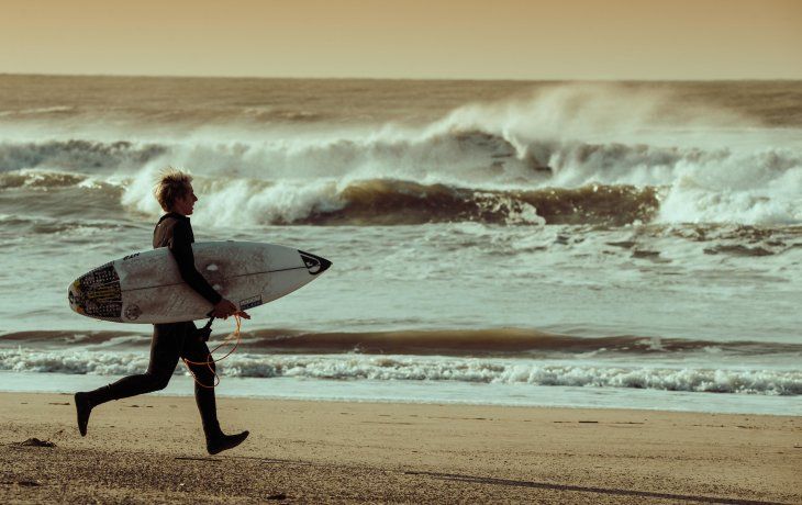 Franco Radziunas es la gran promesa del surf argentino.