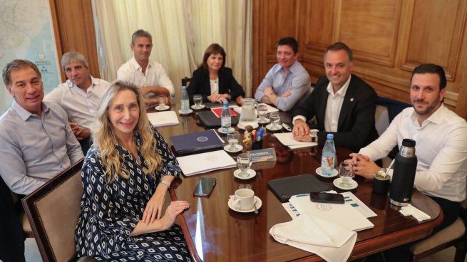 La mesa política del Gobierno se vuelve a reunir este lunes, a días del inicio de sesiones ordinarias en el Congreso.