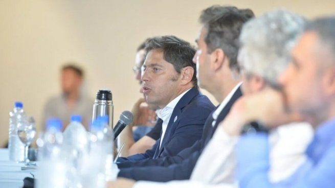 Axel Kicillof mantuvo una reunión con los empresarios de transporte bonaerense.