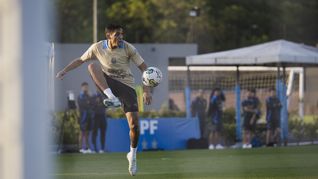 Molina sufrió una molestia en la parte trasera del muslo y fue desafectado de la Selección.