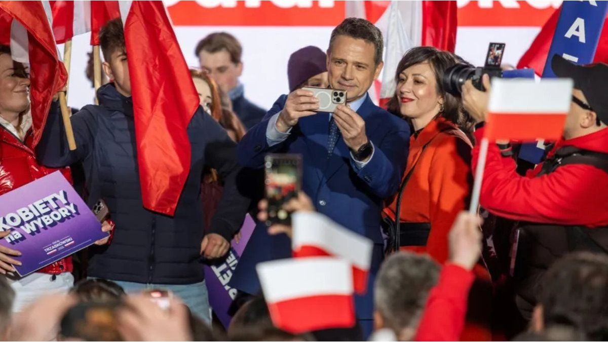 Poland defines its course between Europe and nationalism in a close presidential election