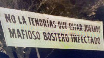 La pancarta más dura que apareció en Asunción contra el plantel de Boca.