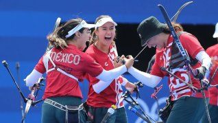 El equipo de tiro con arco femenil conformado por Alejandra Valencia, Ana Paula Vázquez y Ángela Ruiz fueron las primeras mujeres en colgarse un metal en París 2024.