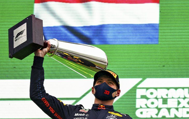 Max Verstappen ganó el GP de Bélgica y tomó más distancia en la cima del campeonato.