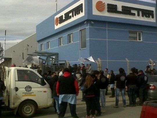 Aires Del Sur SA es una empresa de capitales israelíes y nacionales dedicada a la fabricación y comercialización de equipos de aire acondicionado con la marca Electra y Fedders.