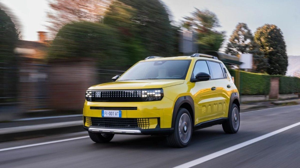 Fiat launches the big panda: the first car manufactured with recycled containers Fiat launches the big panda: the first car manufactured with recycled containers