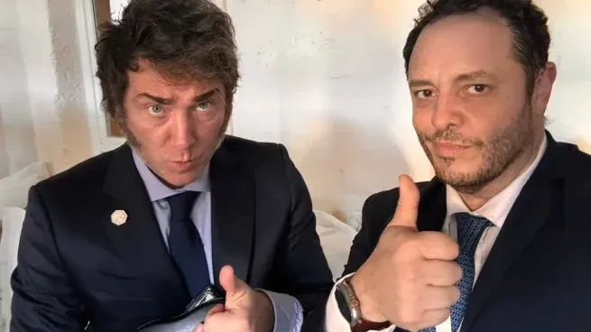 Javier Milei y Demian Reidel, jefe de Gabinete del Consejo de Asesores del Presidente.