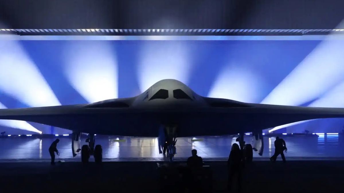 how is the new Air Force B-21 bomber that can carry nuclear weapons