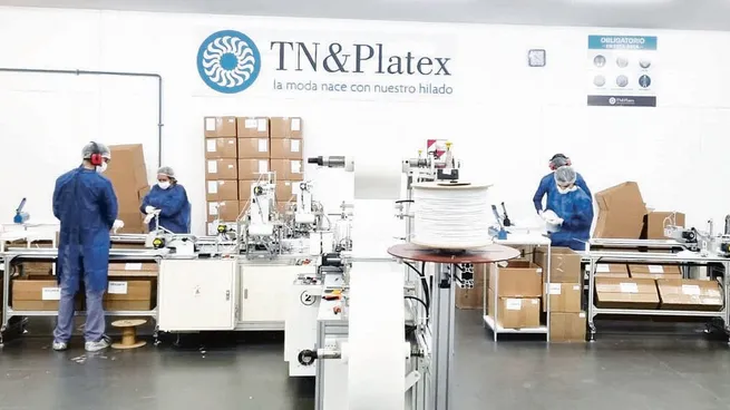 TECNOLOGÍA. T&N Platex no sólo produce hilados y telas, sino también indumentaria y otros productos.