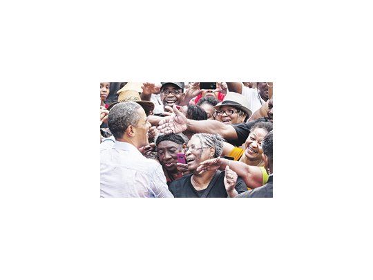 Barack Obama intensificó el fin de semana sus apariciones públicas. Las actividades proselitistas le insumen cada vez más tiempo ante los comicios del 6 de noviembre, que se presentan claramente abiertos a esta altura de la campaña.