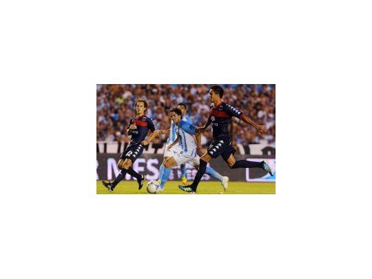 Pálido empate. Racing no pudo con Tigre en su debut en el Clausura.
