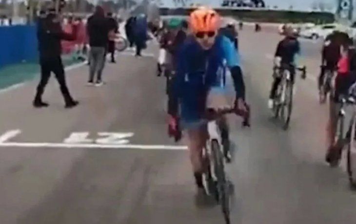 Una periodista mendocina fue atropellada por una ciclista en plena carrera