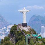 Un verano que se proyecta entre arena, sol y rutas abiertas marca el pulso de un destino que vuelve a seducir a quienes buscan descanso sin sorpresas. Un verano que se proyecta entre arena, sol y rutas abiertas marca el pulso de un destino que vuelve a seducir a quienes buscan descanso sin sorpresas.
