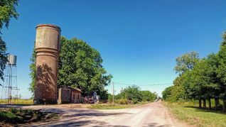 Entrada a Villa Grisolía, también conocida como Achupallas, un rincón de Buenos Aires que invita al turismo rural y a la calma absoluta.