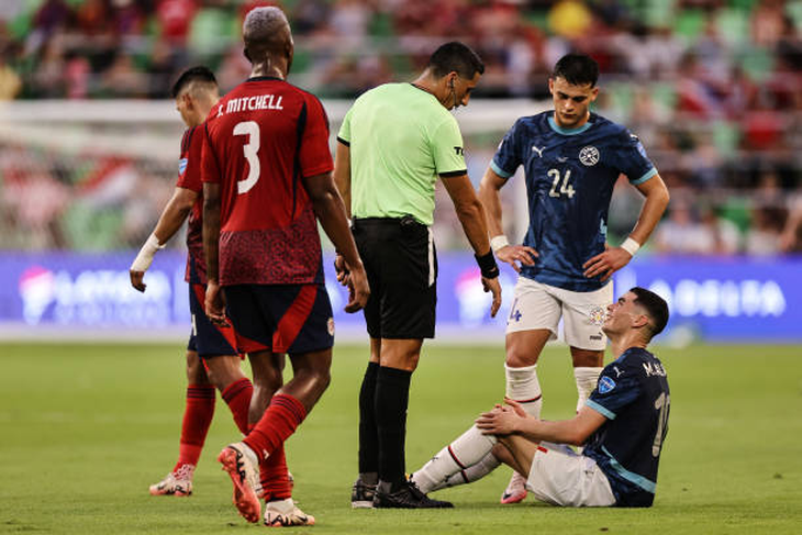 Yael Falcón Pérez comes from directing the Copa América, where he was the fourth referee in the Ecuador-Jamaica match and was in charge of Paraguay-Costa Rica. Yael Falcón Pérez comes from directing the Copa América, where he was the fourth referee in the Ecuador-Jamaica match and was in charge of Paraguay-Costa Rica.
