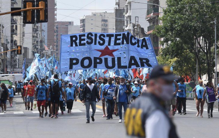 Organizaciones sociales y agrupaciones de izquierda protagonizan una jornada de cortes y piquetes.