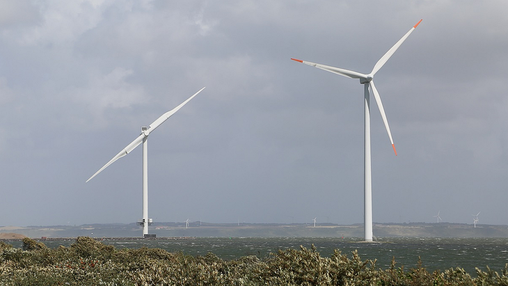 La eficiencia probada de las turbinas de dos palas, unida a su versatilidad operativa, las convierte en candidatas ideales para ampliar la presencia de la energía eólica. La eficiencia probada de las turbinas de dos palas, unida a su versatilidad operativa, las convierte en candidatas ideales para ampliar la presencia de la energía eólica.