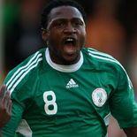 Michael Eneramo fue internacional con Nigeria y dejó una fuerte huella en el Espérance de Túnez, donde atravesó uno de los mejores momentos de su carrera. Michael Eneramo fue internacional con Nigeria y dejó una fuerte huella en el Espérance de Túnez, donde atravesó uno de los mejores momentos de su carrera.