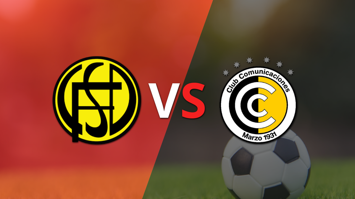 The actions of the duel between Flandria and Comunicaciones begin The actions of the duel between Flandria and Comunicaciones begin