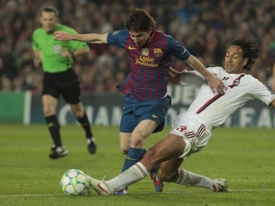 Nesta Messi.jpg
