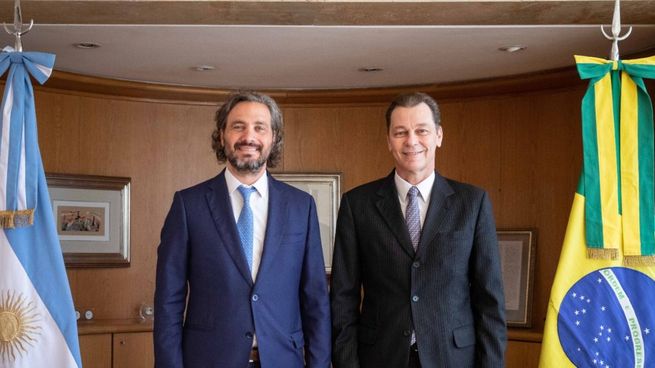 Cafiero embajador Brasil.jpg