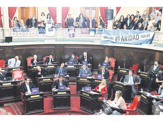 jornada intensa. La Cámara de Diputados vivió una sesión signada por cruces entre Cambiemos y el FR.