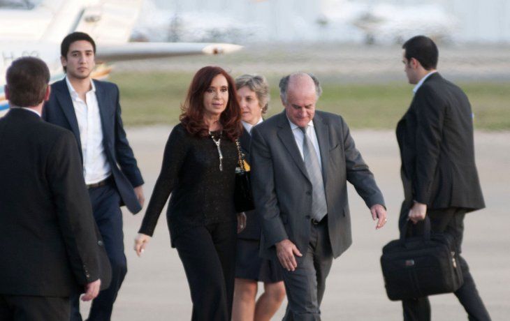 parrilli no descarto una reunion entre cristina y macri: no hay ninguna negativa a hablar