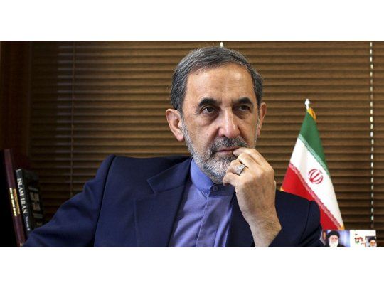 Ali Akbar Velayati fue acusado como autor intelectual del atentado.