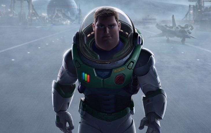 Países musulmanes prohibieron la película Lightyear por besos femeninos