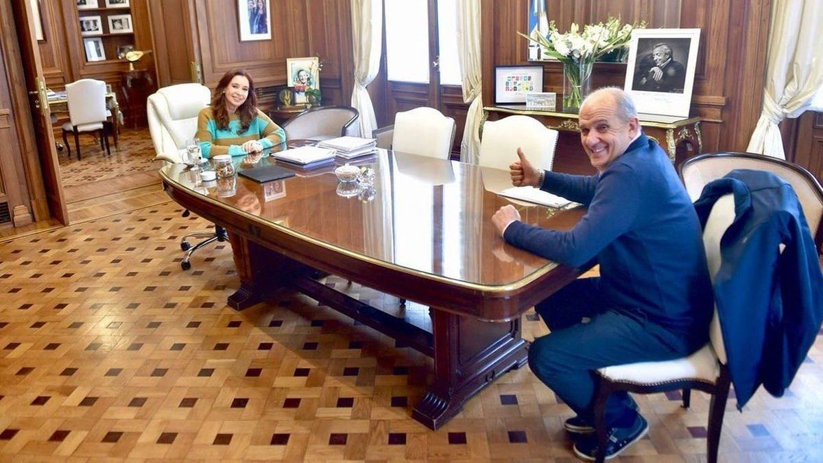 Qué dice el proyecto sobre planes que le llevó un intendente a Cristina Kirchner