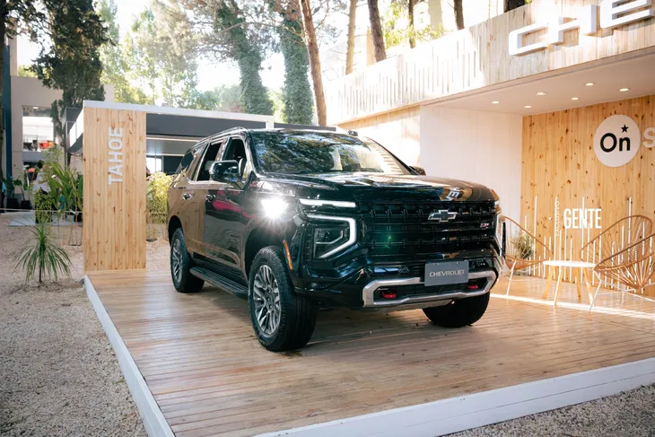 En General Motors, la Chevrolet Tahoe ya fue exhibida durante el verano en la Costa Atlántica para medir la reacción del público, con resultados alentadores.