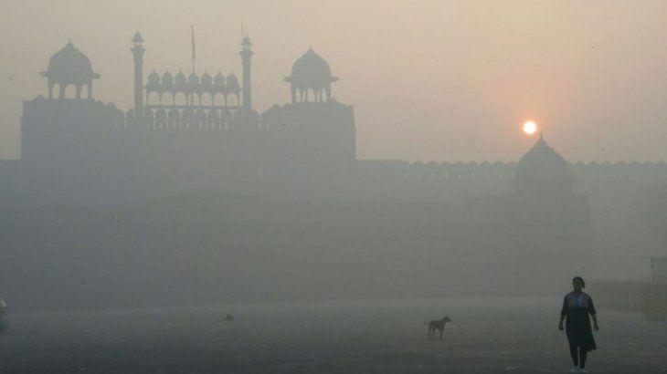 Nueva Delhi fue la capital más contaminada del mundo por tercer año consecutivo. Nueva Delhi fue la capital más contaminada del mundo por tercer año consecutivo.