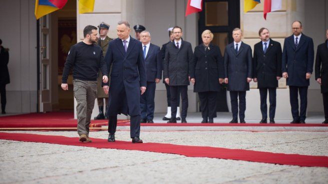 Volodimir Zelenski junto al presidente de Polonia, Andrzej Duda.&nbsp;