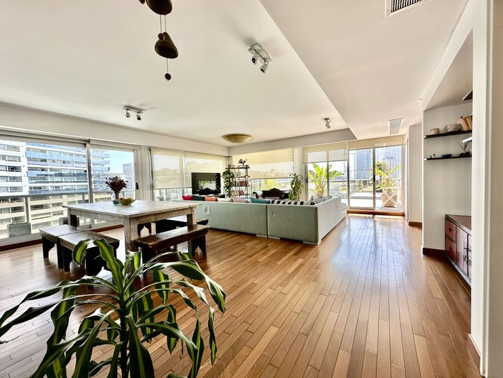 Otro de los penthouses en venta en Puerto Madero. En el proyecto Zencity, está valuado en u$s1.550.000 Otro de los penthouses en venta en Puerto Madero. En el proyecto Zencity, está valuado en u$s1.550.000