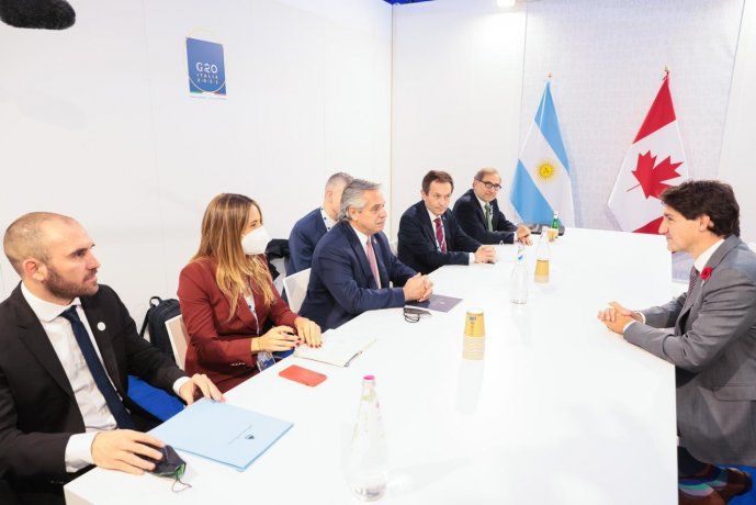 El Presidente se reunió con el primer ministro de Canadá, Justin Trudeau y el director general de la OMS, Tedros Adhanom Ghebreyesus. 