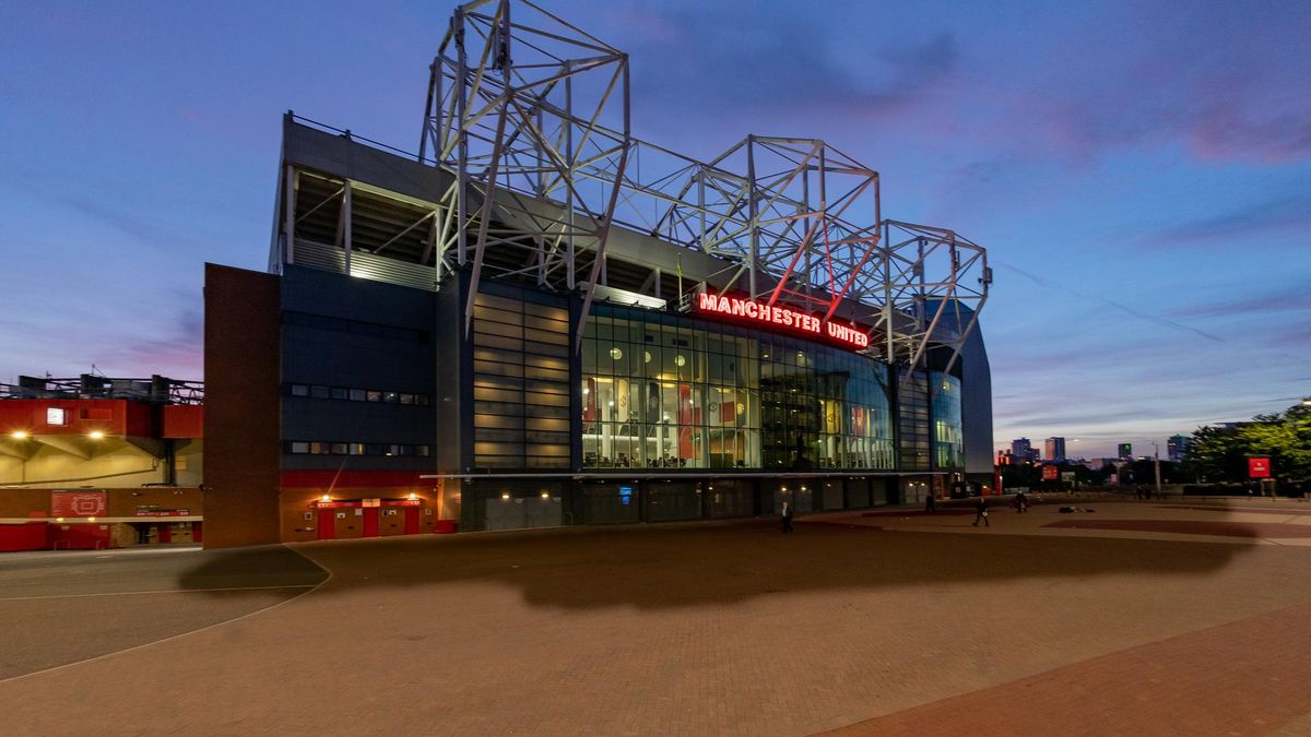 Energy giant started the process of buying Manchester United