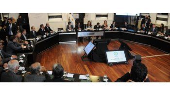 ámbito.com | La reunión se desarrolló en el Salón de las Mujeres del Bicentenario.