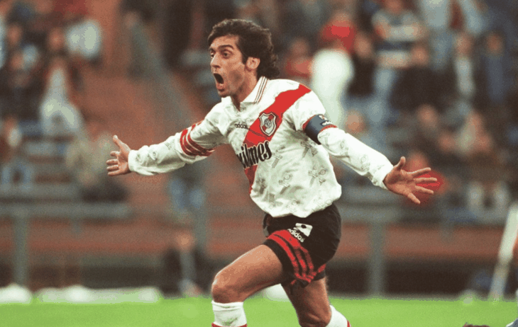 After being 4-2 below, River managed to tie and then win with a goal from Francescoli. After being 4-2 below, River managed to tie and then win with a goal from Francescoli.