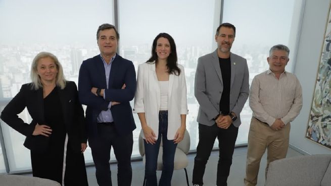 Referentes de OnStar, ABB, UCEMA y la Cámara de la Industria Argentina de Software formaron parte del primer panel de Ámbito Debate sobre Innovación & Tecnología.